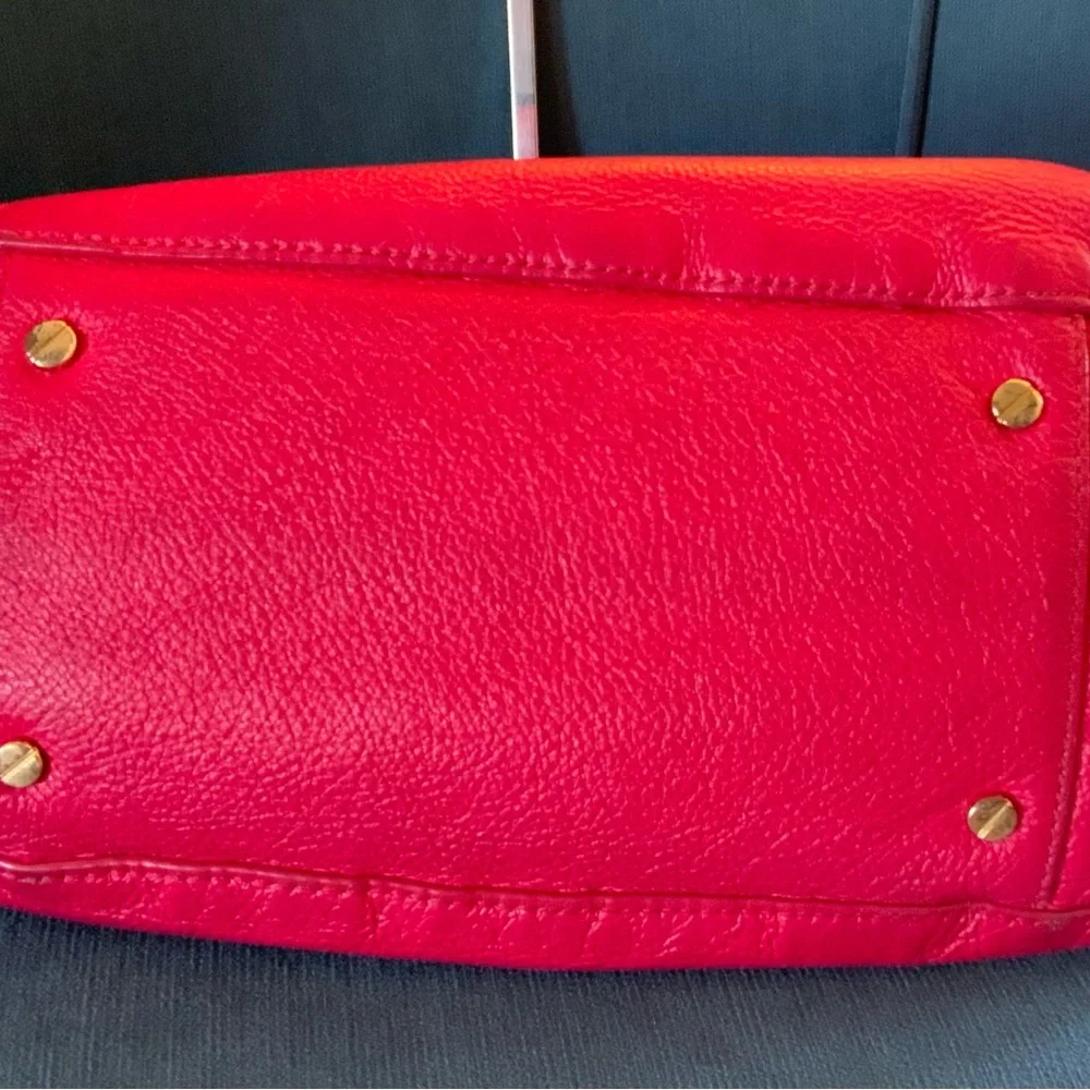 Tory Burch Classic Handle Amanda Hobo Two Way Bag - Carnival Red - Picture 9 of 9